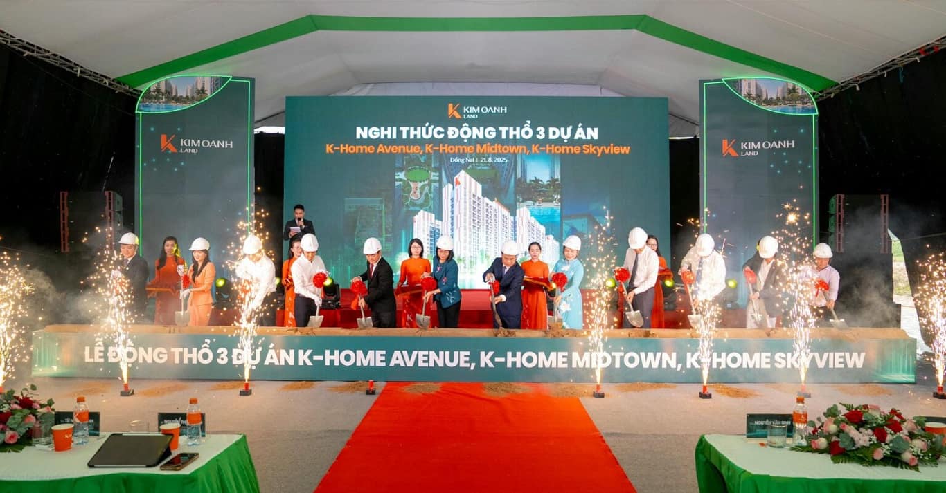 Ban lãnh đạo Kim Oanh Land phối hợp cùng lãnh đạo Bộ Xây dựng và tỉnh Đồng Nai thực hiện nghi thức động thổ