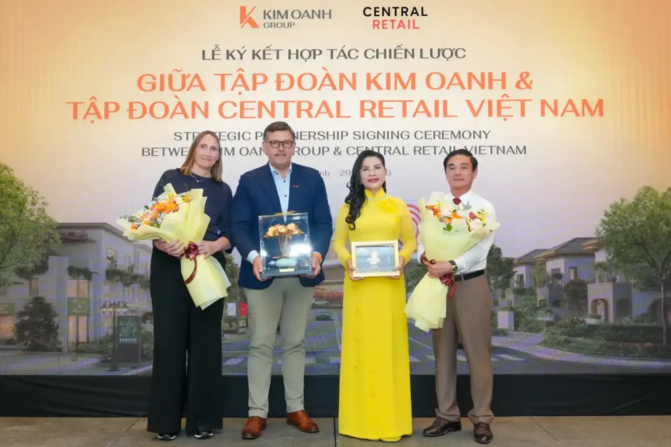 Kim Oanh Group ký kết chiến lược Central Retail