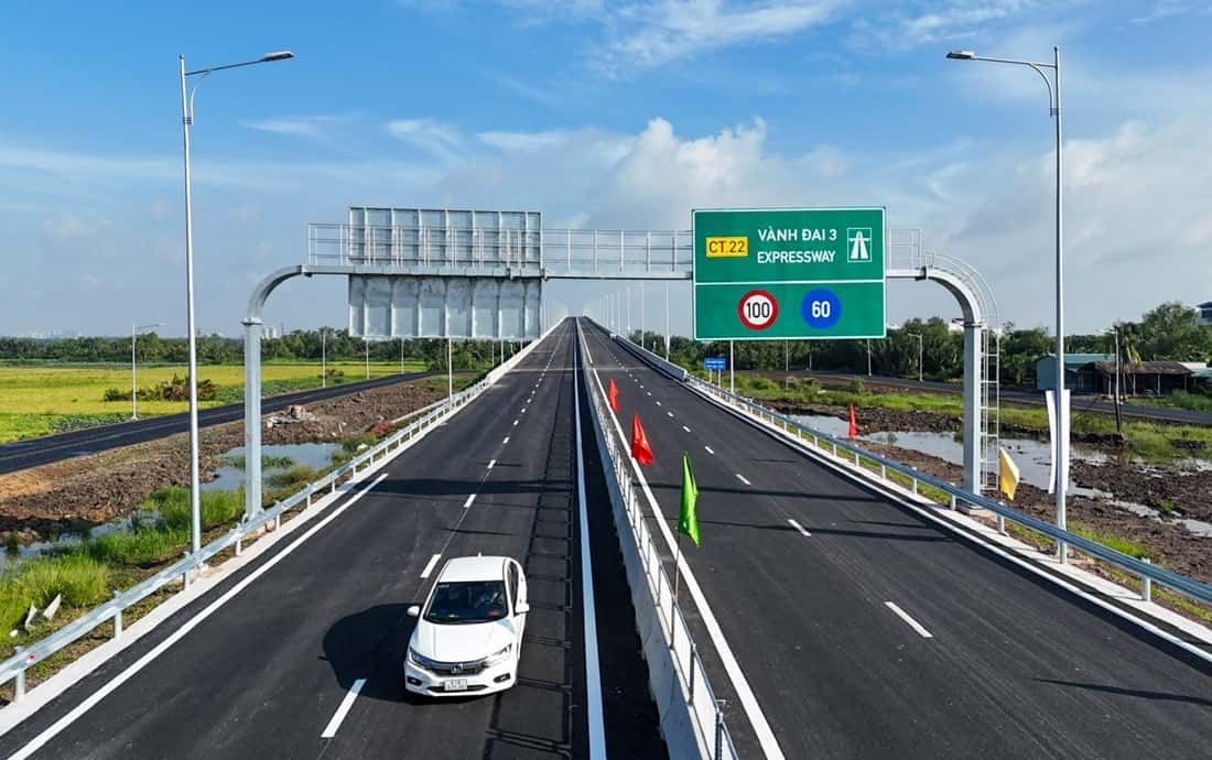 Hình ảnh thực tế các làn xe thông trên cầu Nhơn Trạch
